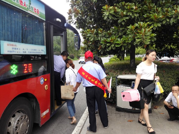 深圳大巴租車