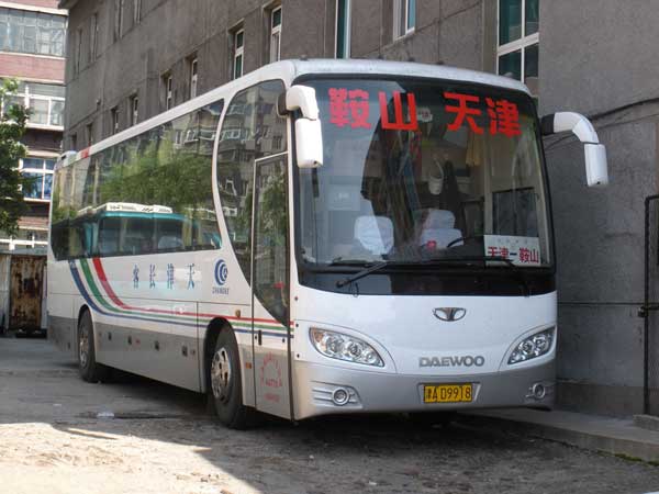 【深圳接駁班車】解決園區地鐵接駁問題