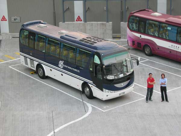 企業班車租賃公司提供上下班班車接送服務,讓員工輕松通勤