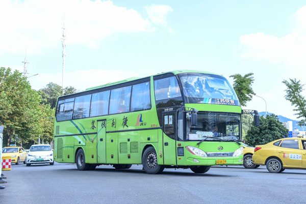 團建用車