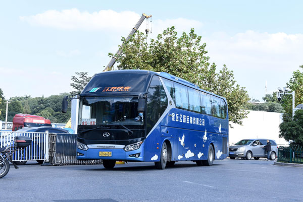 大巴租車的重要性（大巴車租車平臺的自我提升法則）